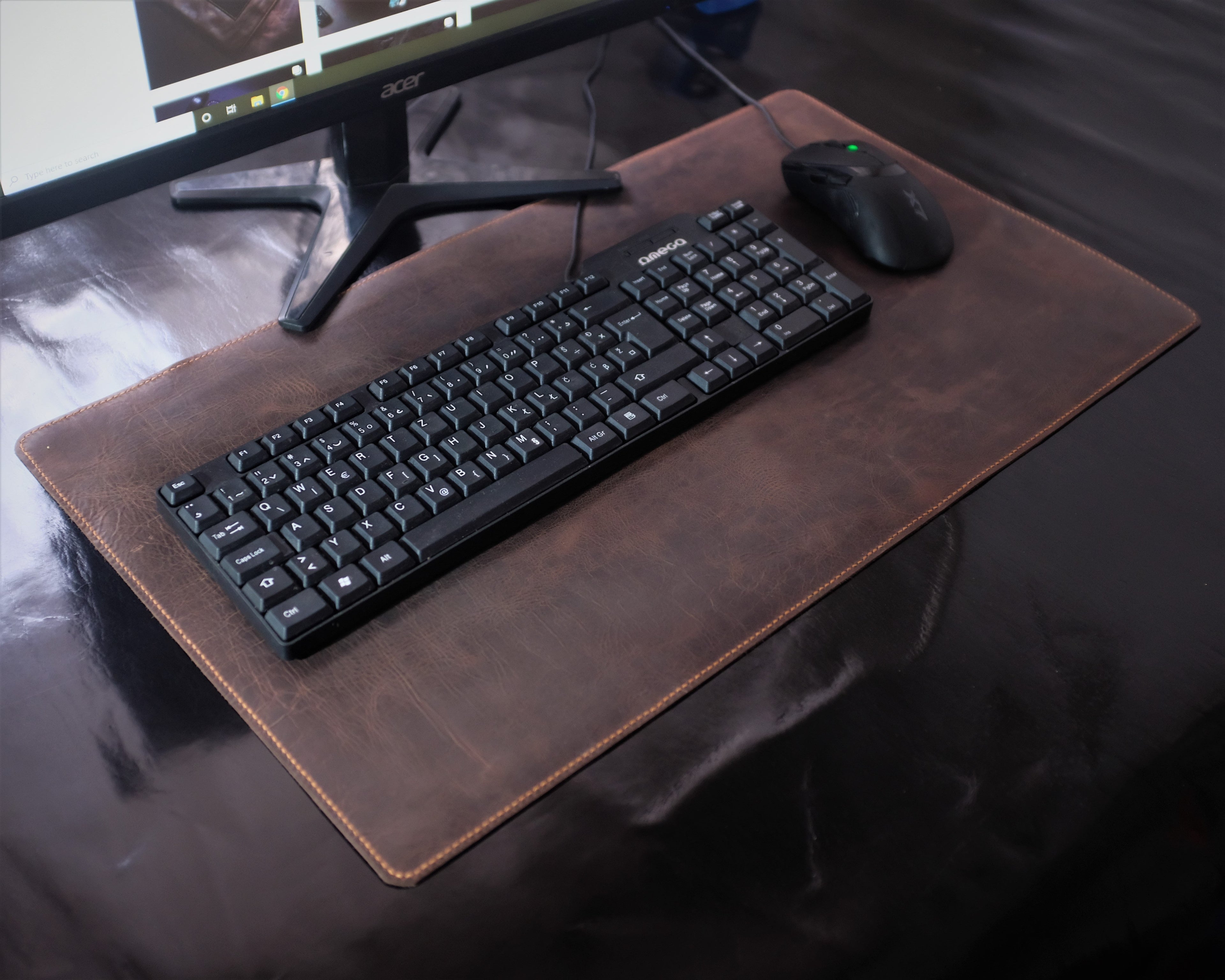 Leather Desc Pad