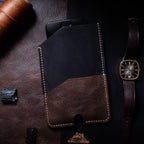 Црно-браон футрола за мобилни телефон