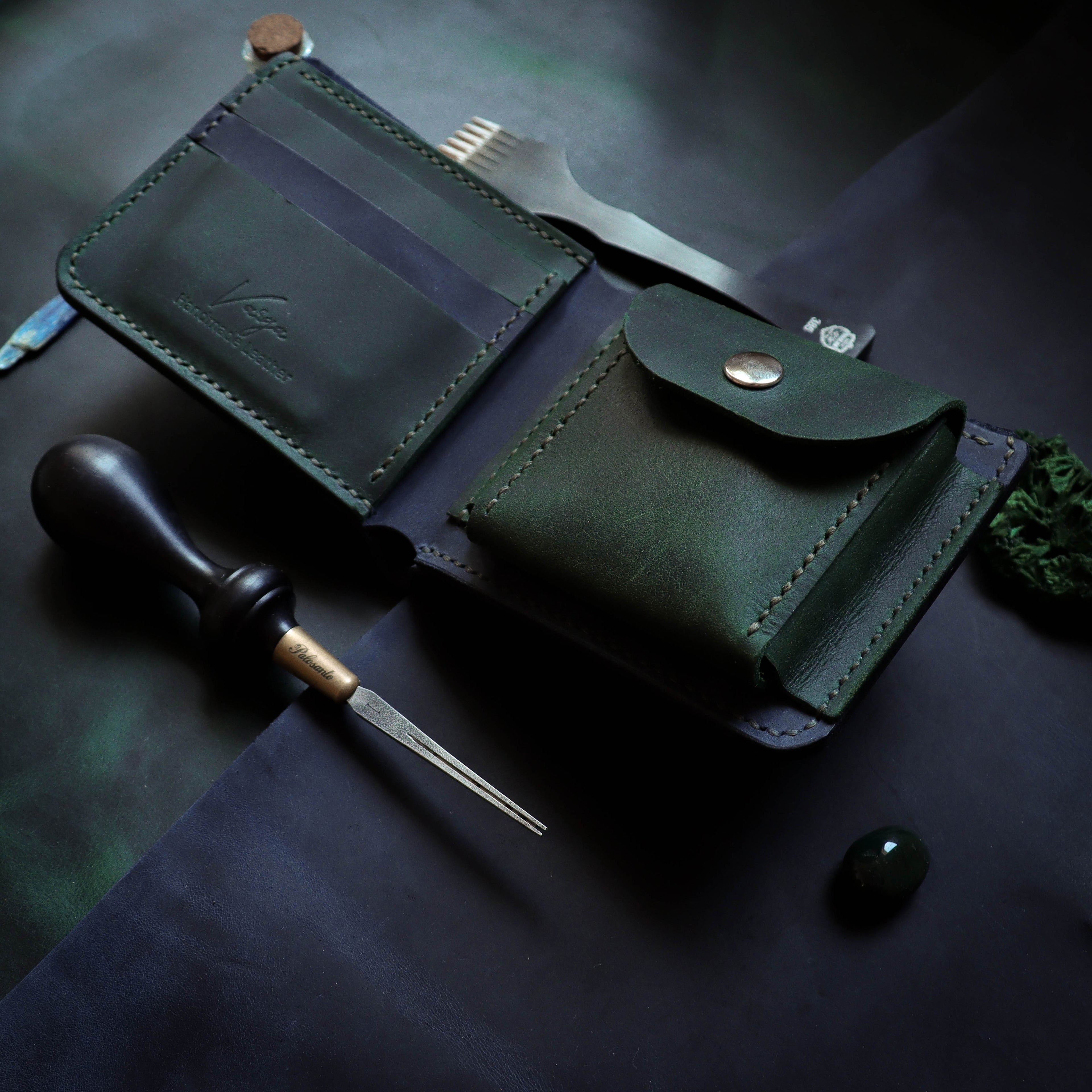 Зелени и тегет плави новчаник Д1