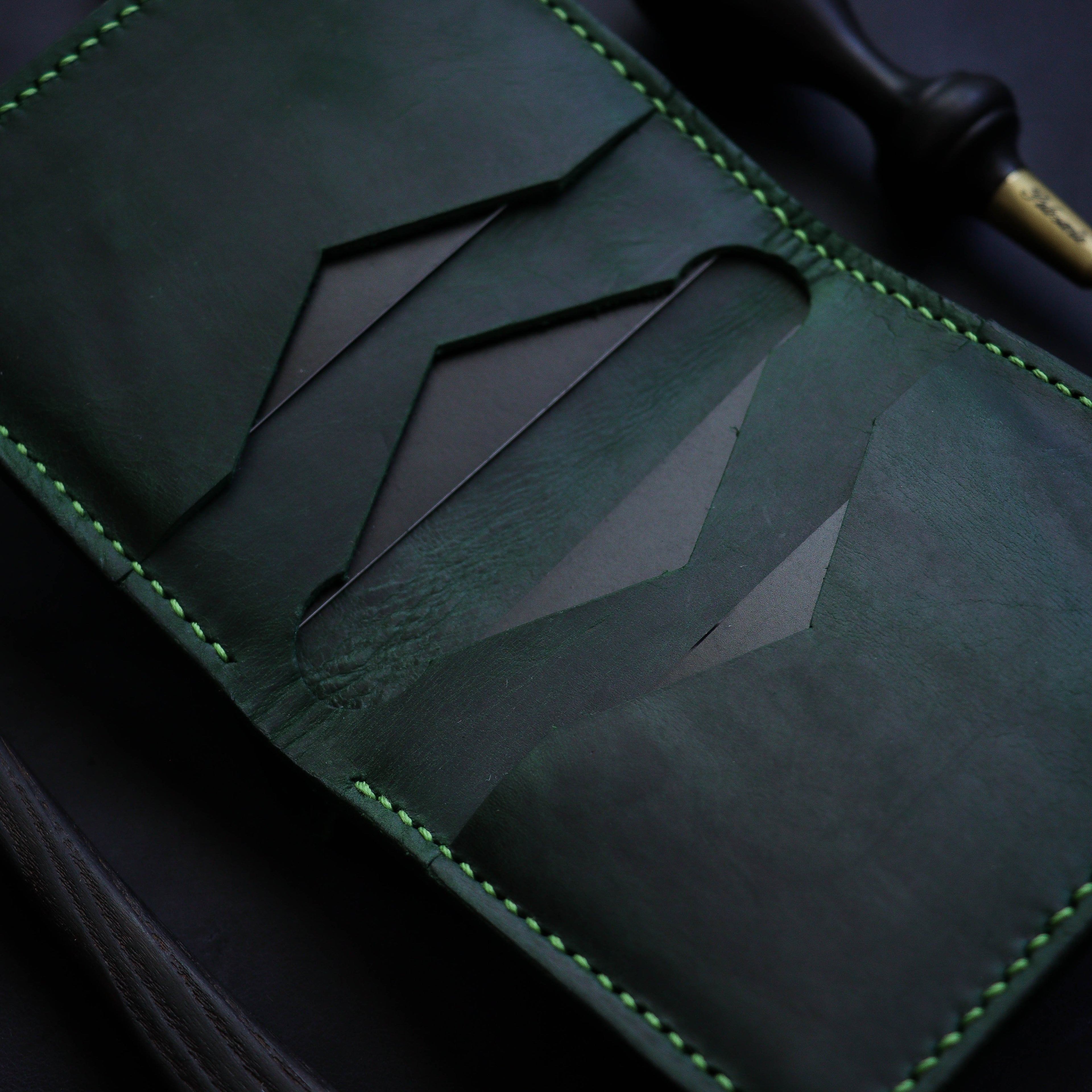 Зелени новчаник U2