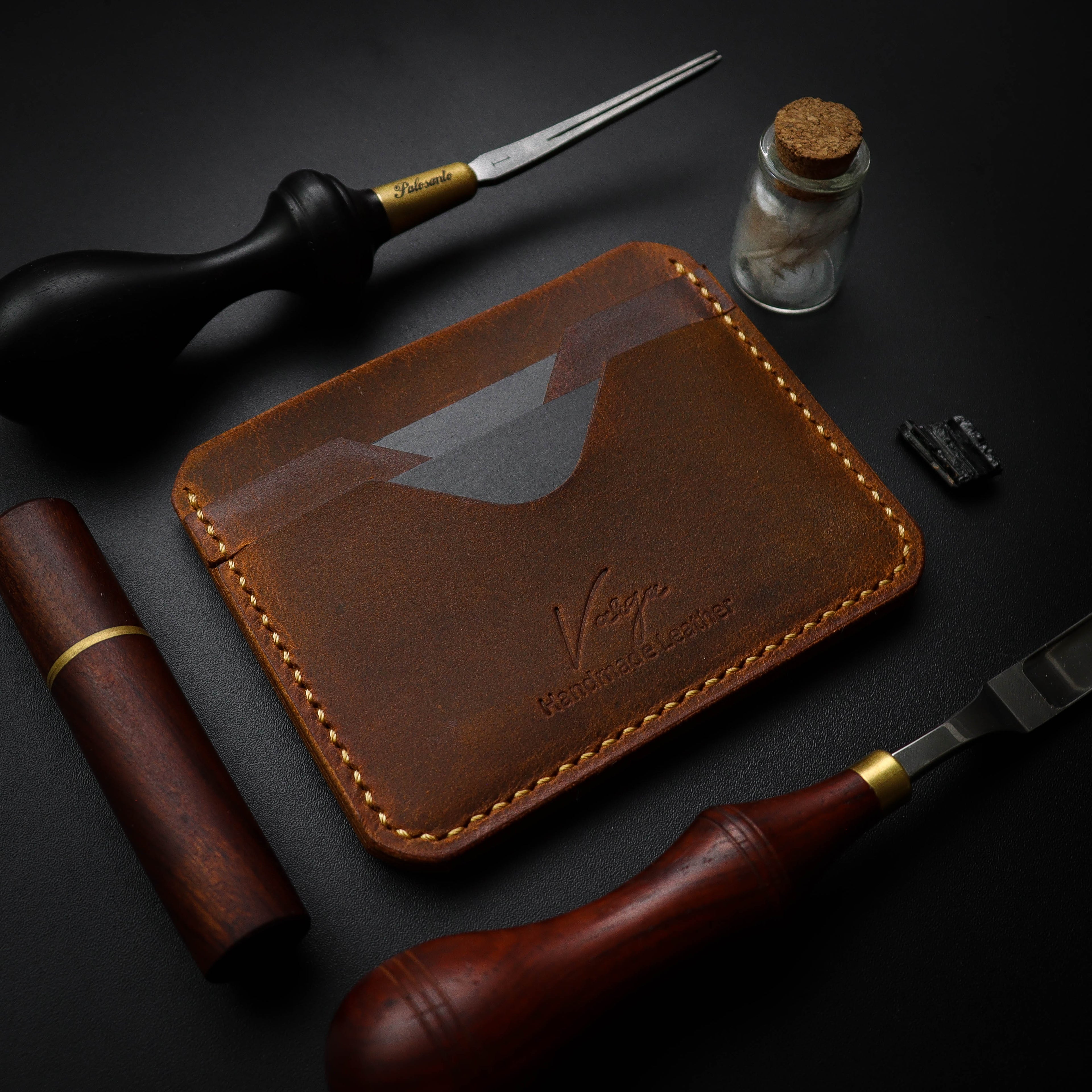 Смеђи држач за картицу N1