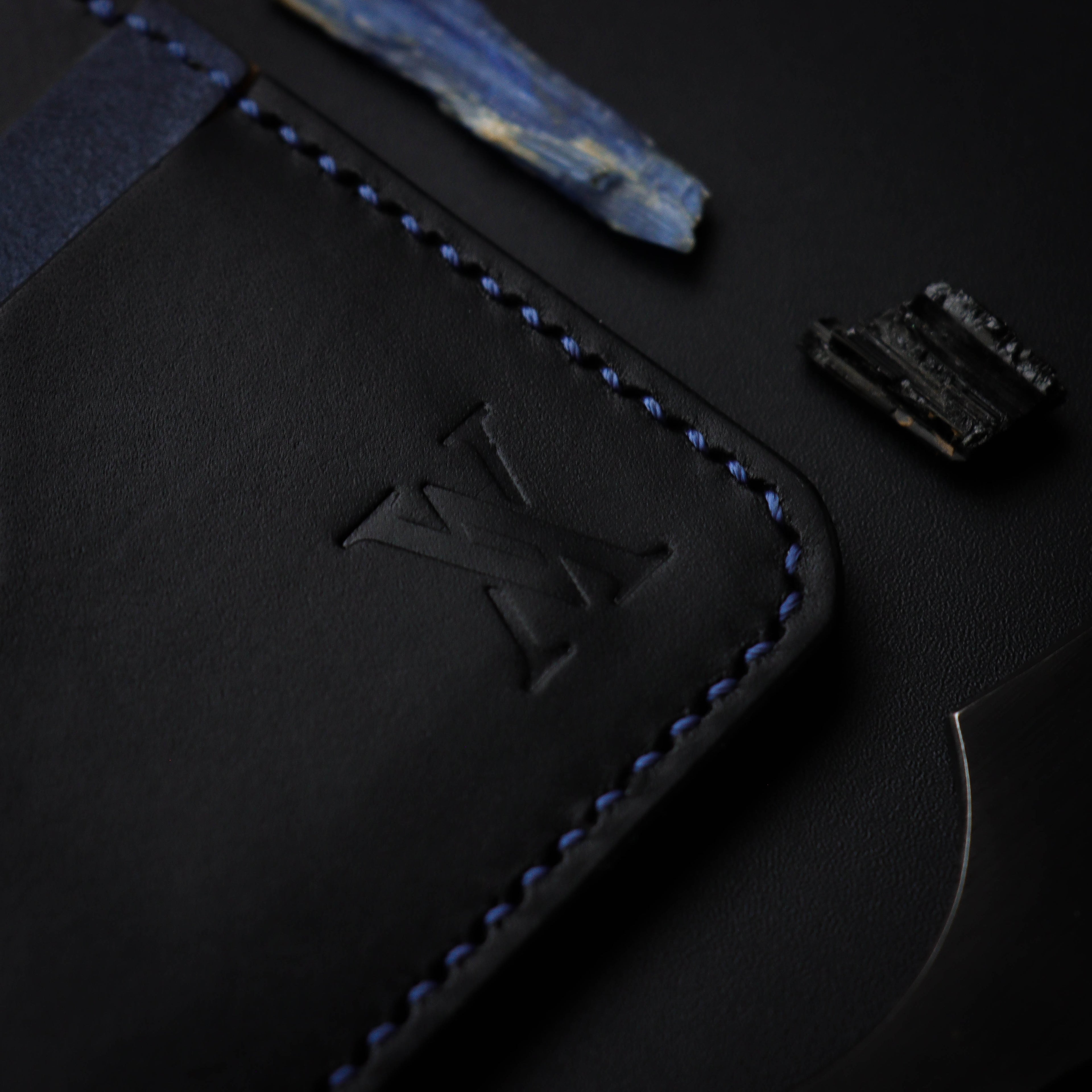 Црно-плави држач за картицу N1