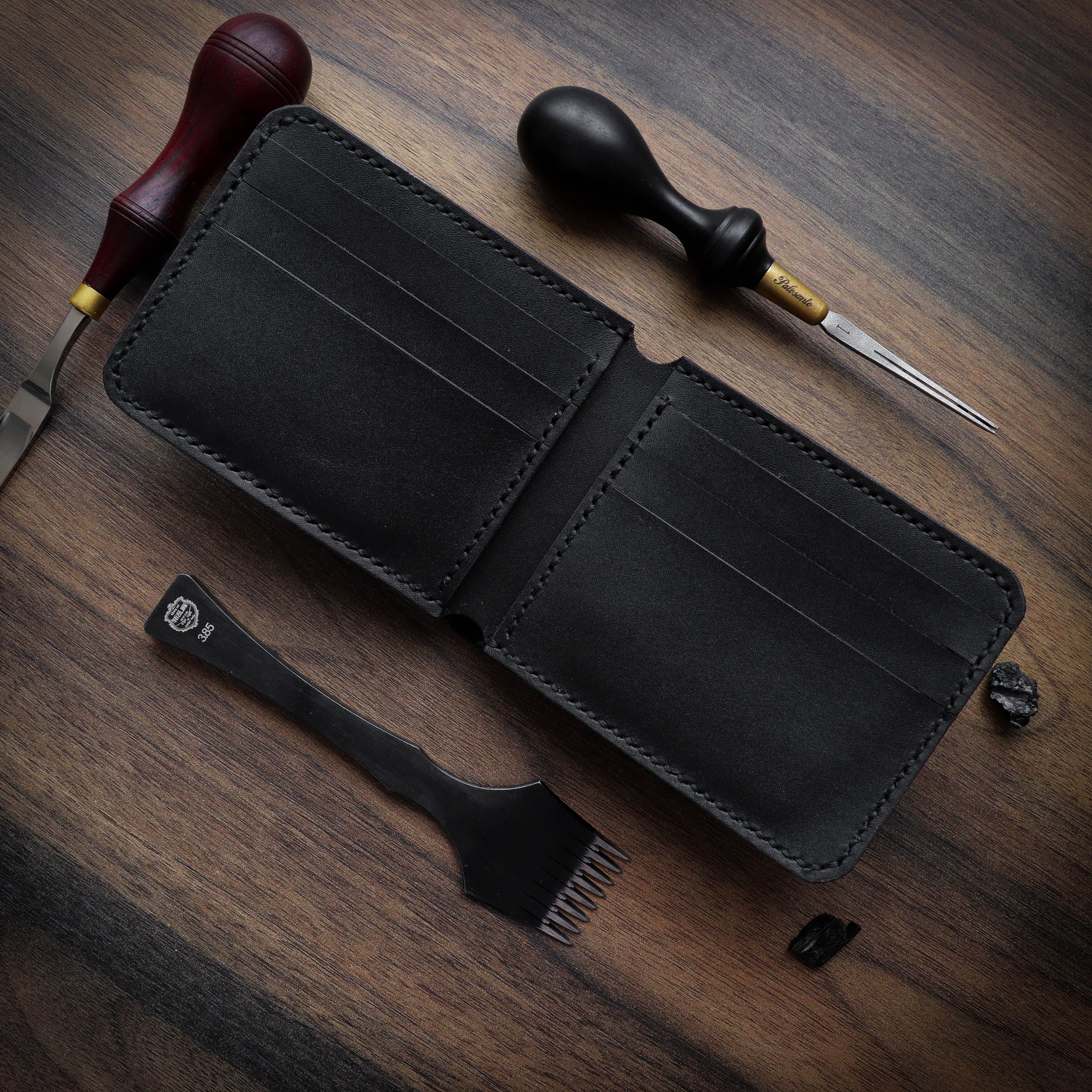 Црни новчаник V1