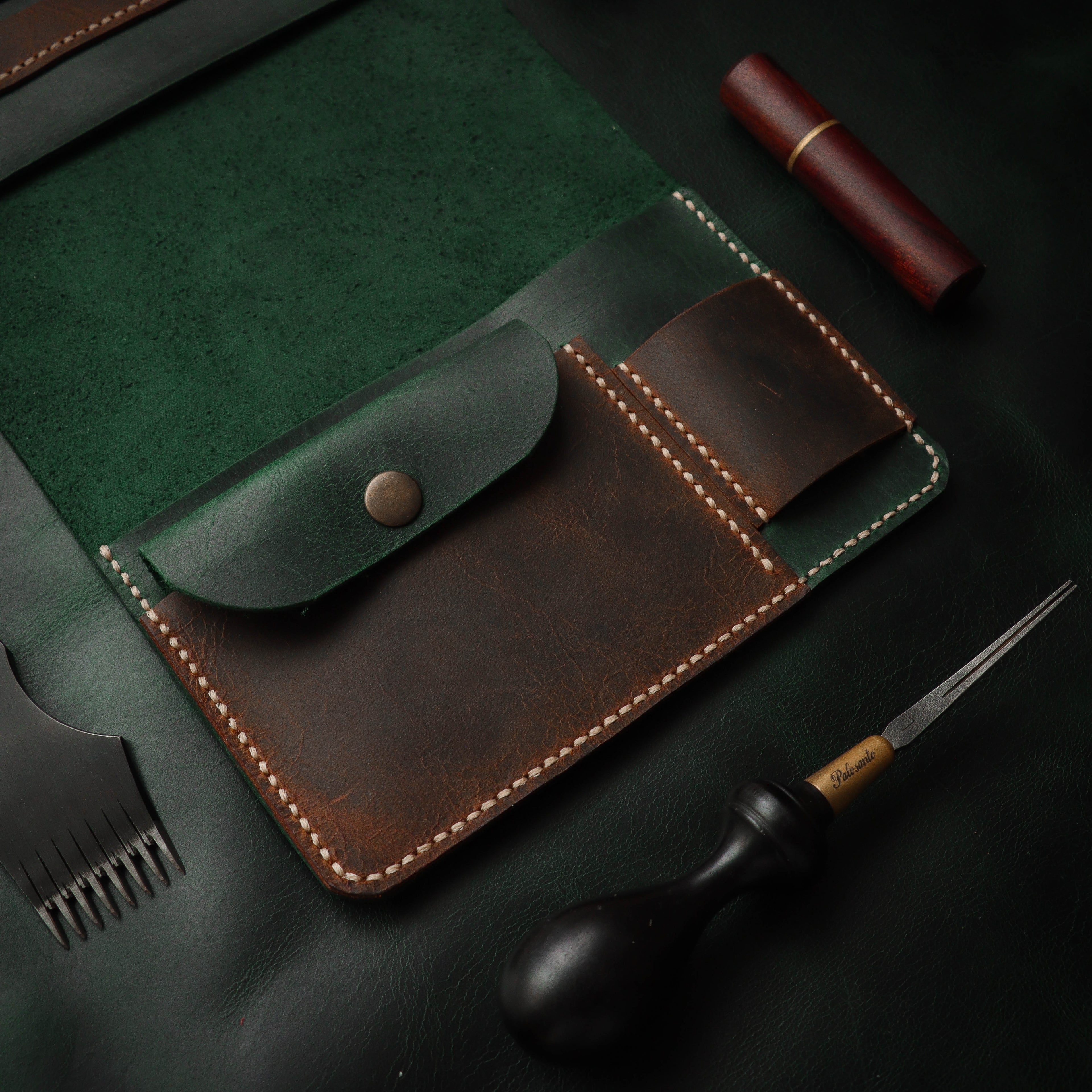 Велика зелено-браон кеса за дуван