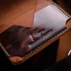 Полушкољкасти кордован новчаник