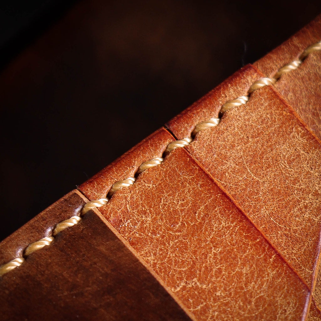 Полушкољкасти кордован новчаник