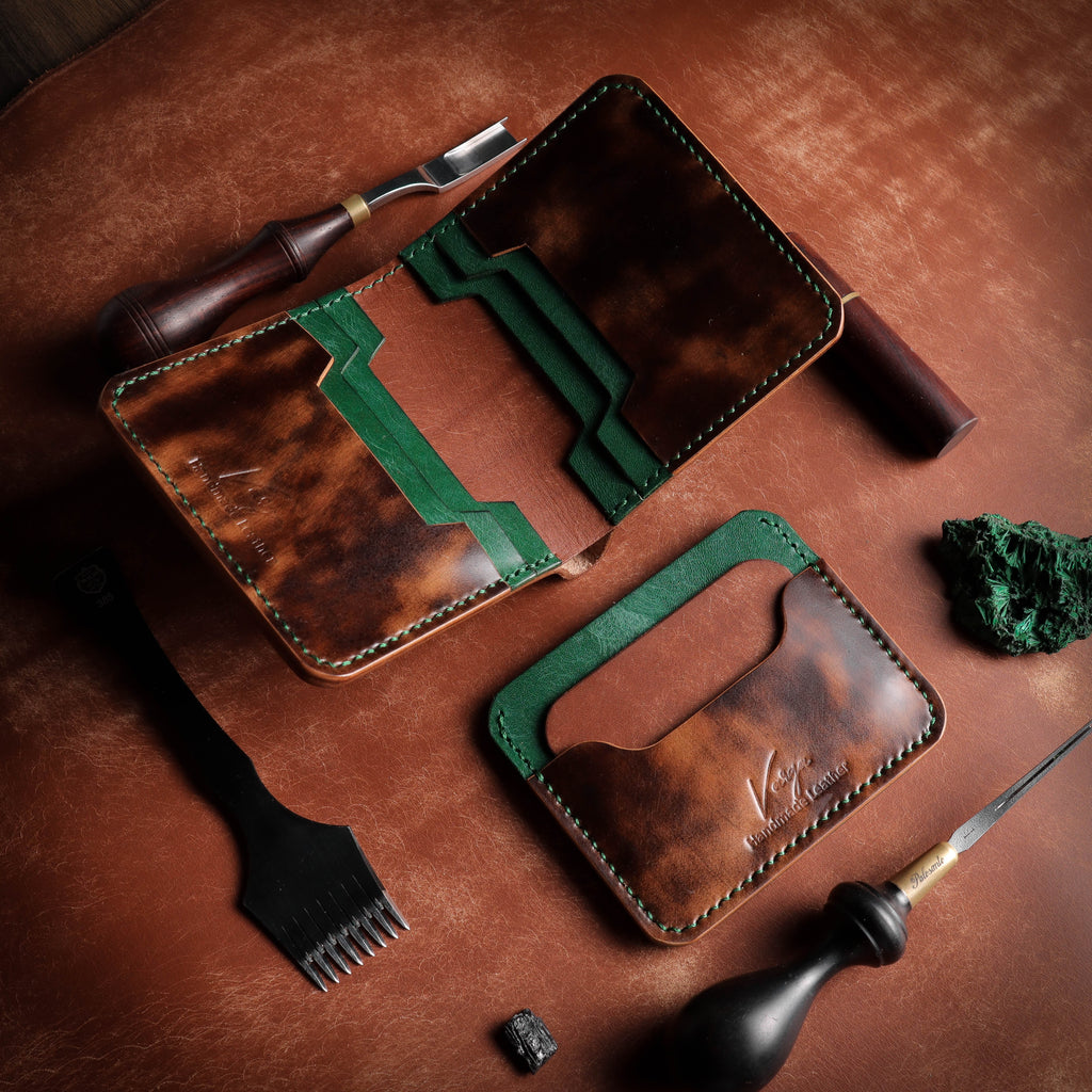 Полушкољкасти кордован новчаник