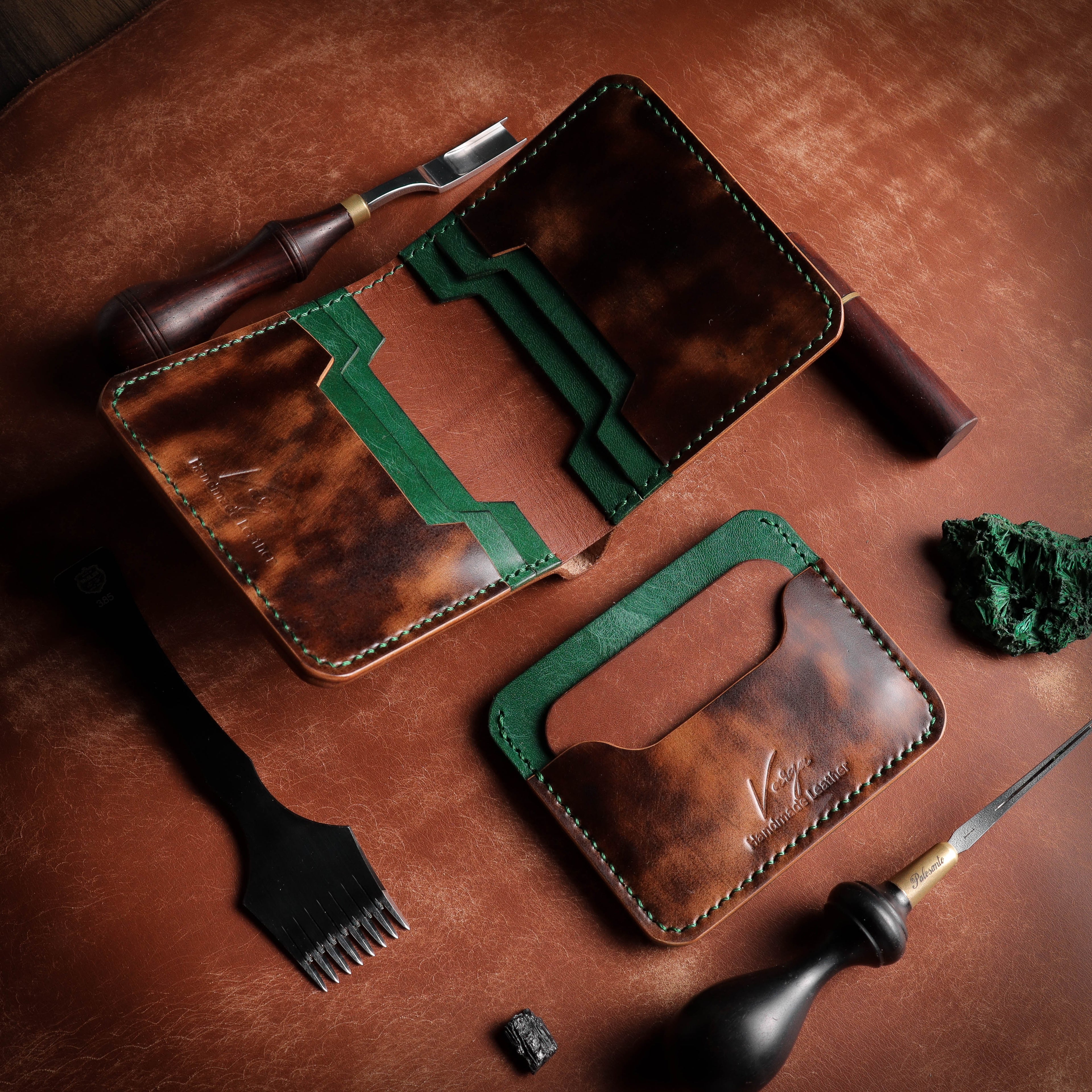 Полушкољкасти кордован новчаник