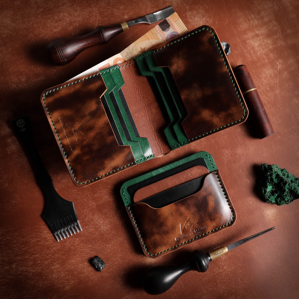 Полушкољкасти кордован новчаник