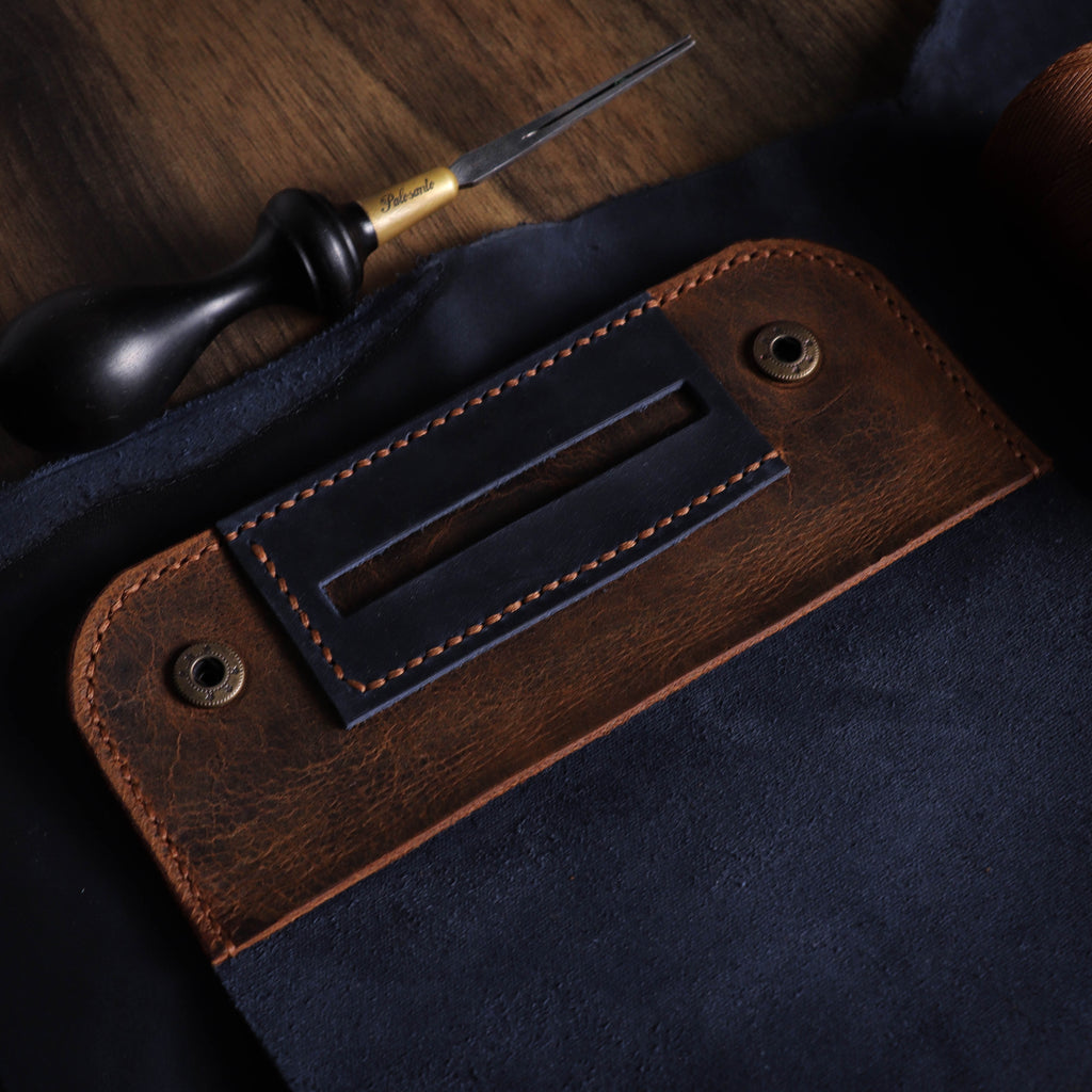 Велика тамноплава и браон кеса за дуван