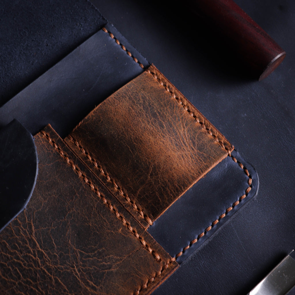 Велика тамноплава и браон кеса за дуван