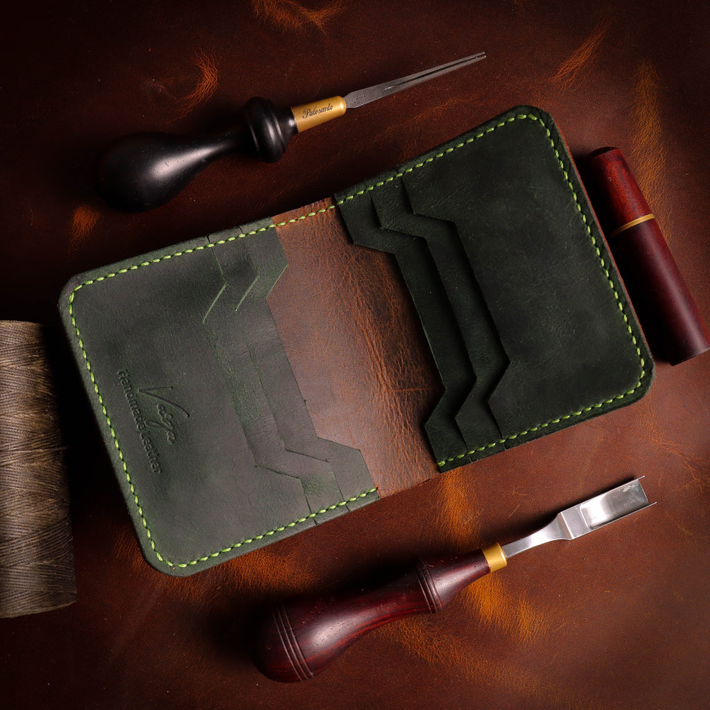 Зелено-браон новчаник U1 