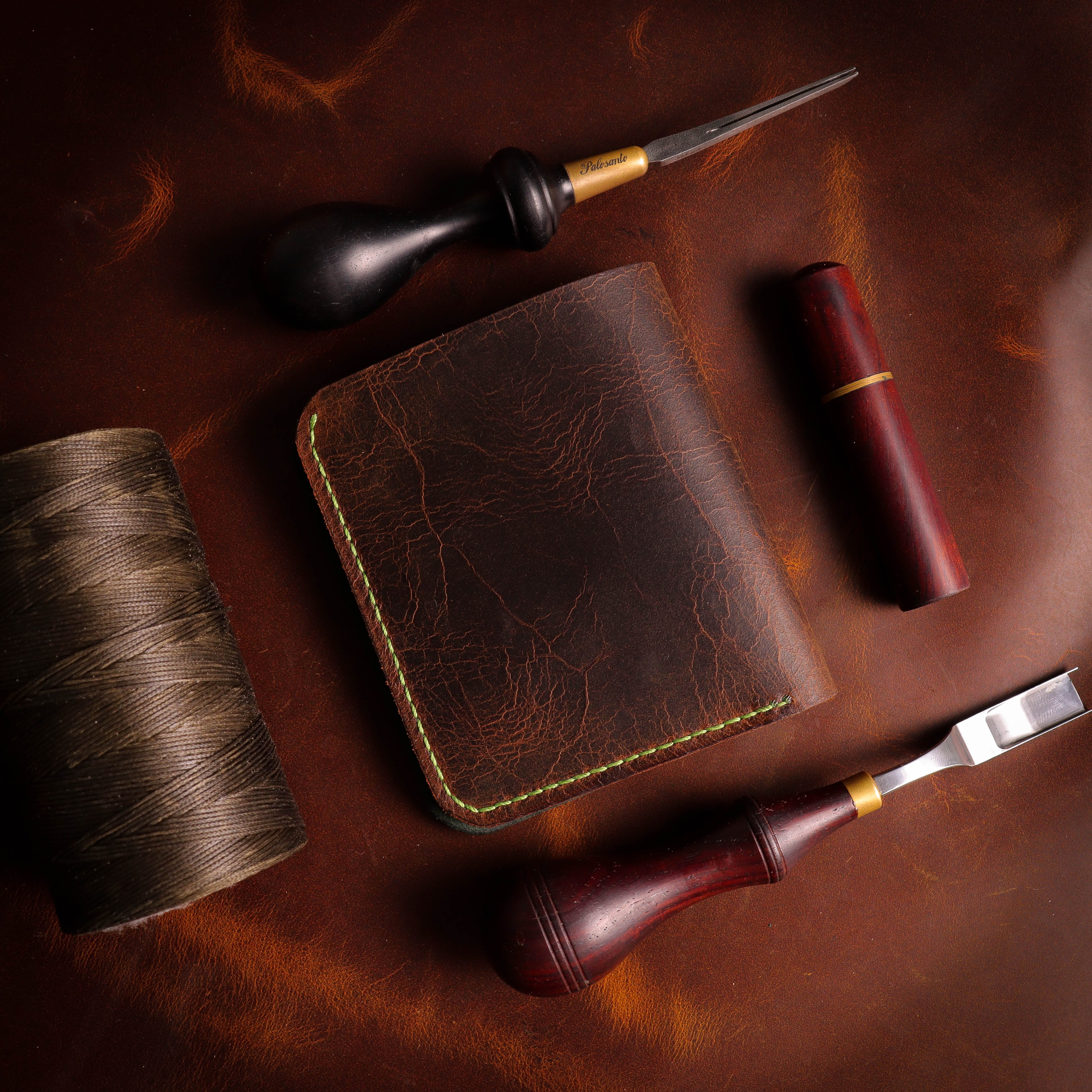 Зелено-браон новчаник U1 