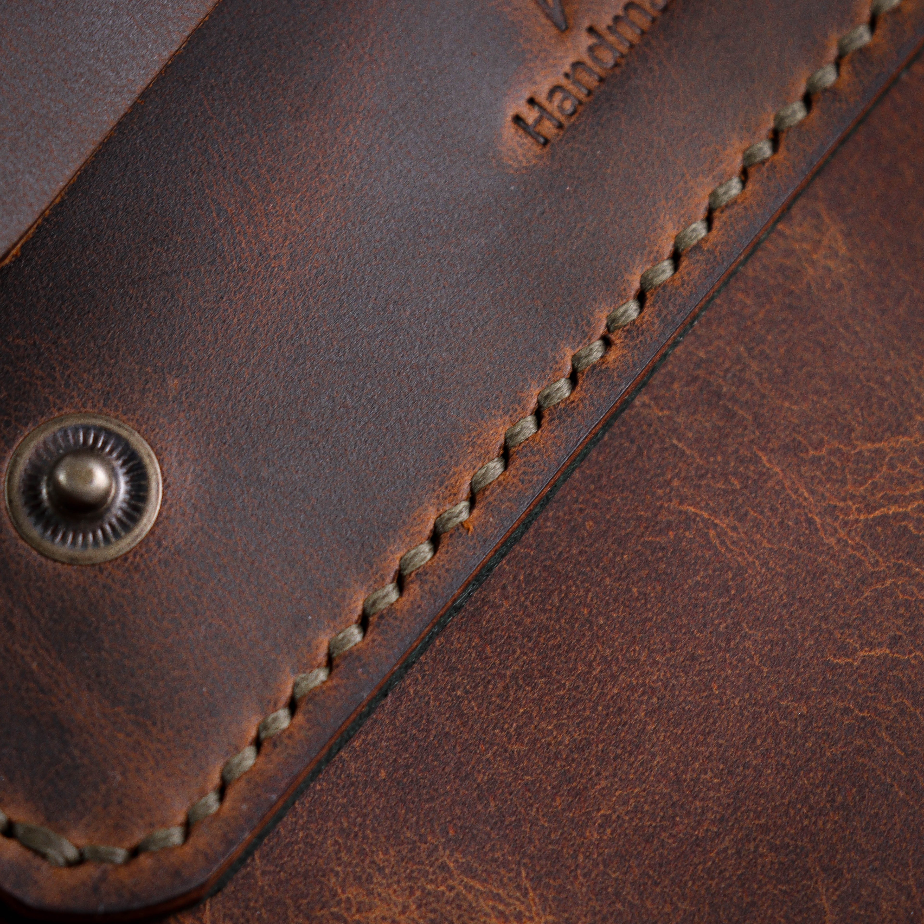 Зелено-браон кесица за дуван