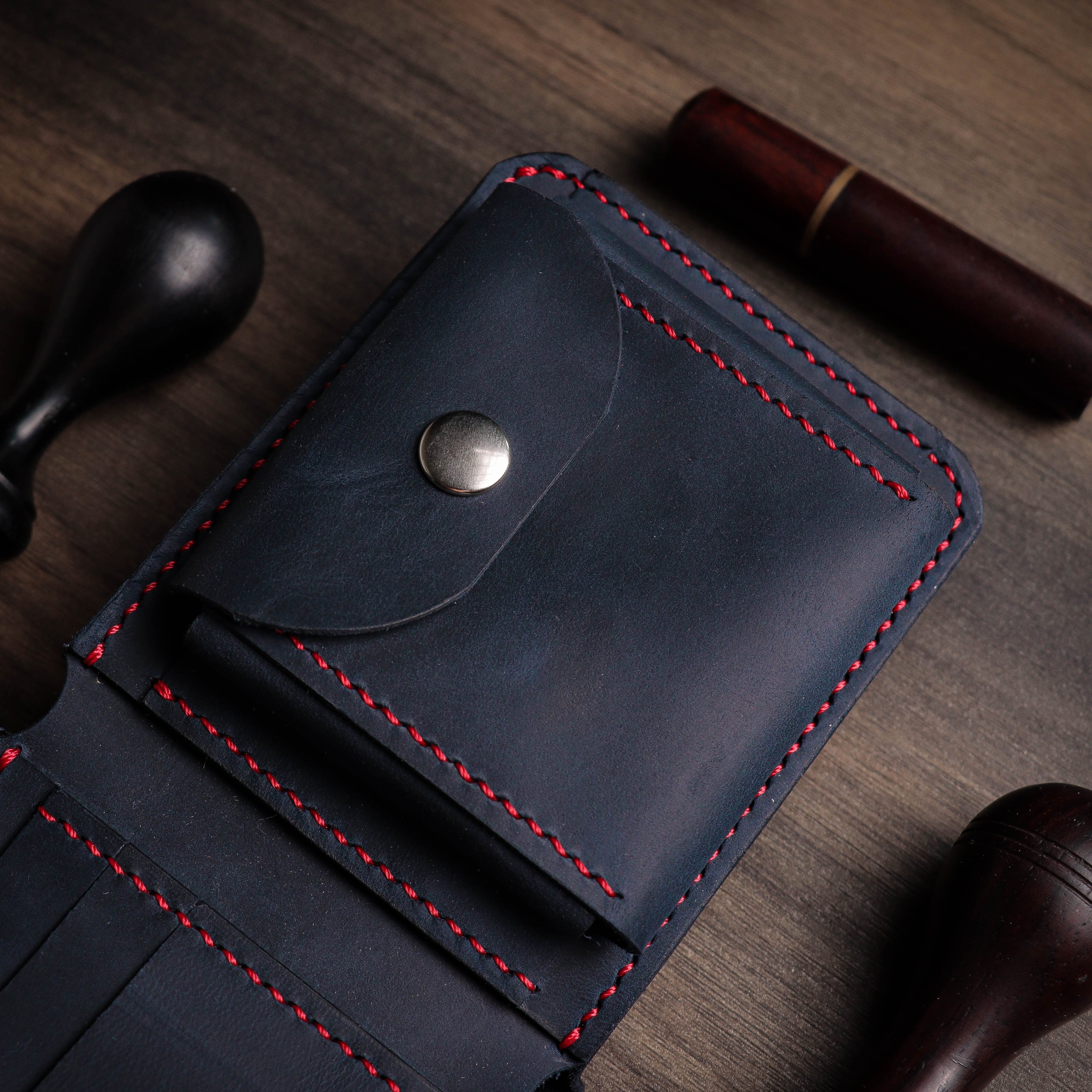 Тегет плави новчаник D1