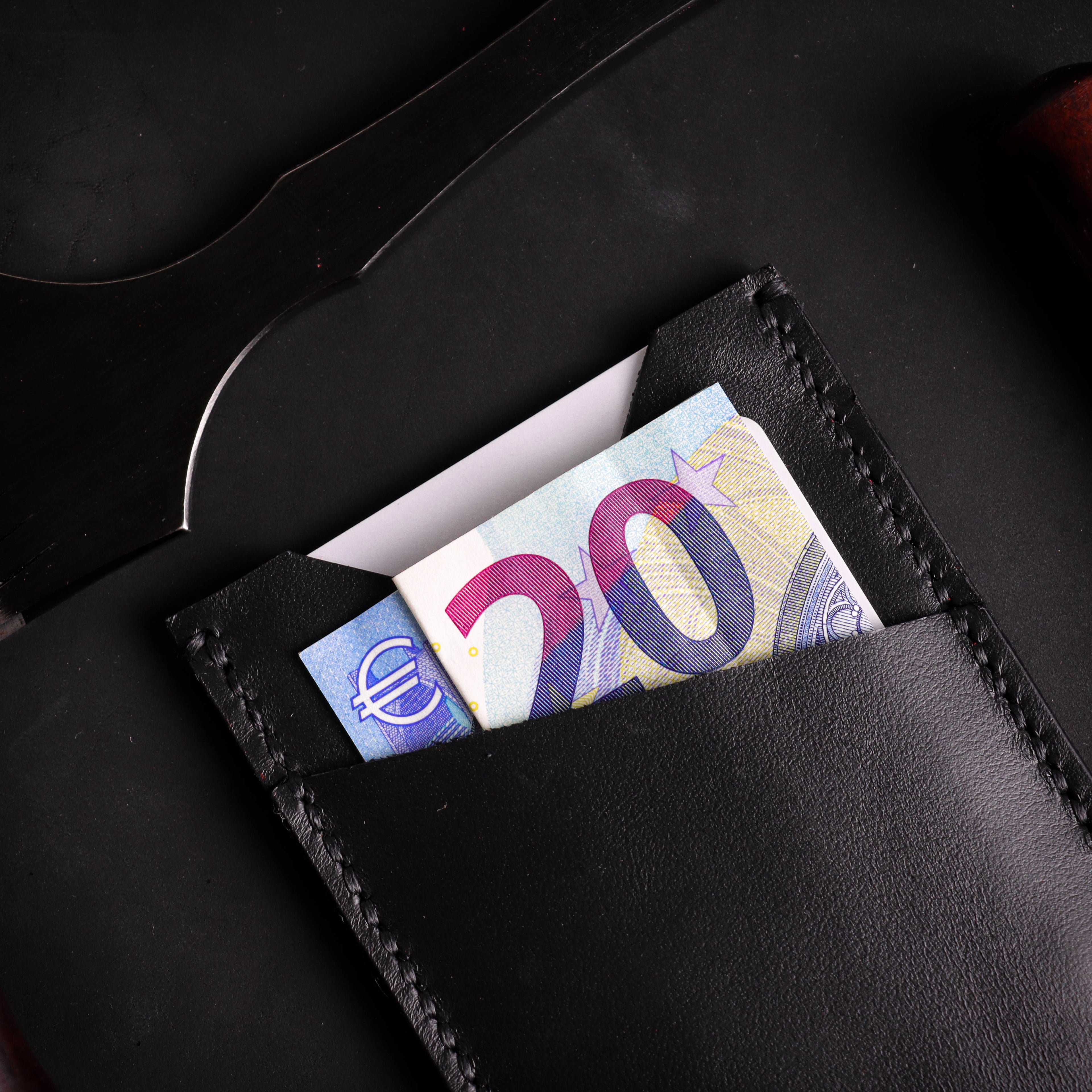 Црни држач за картице V1