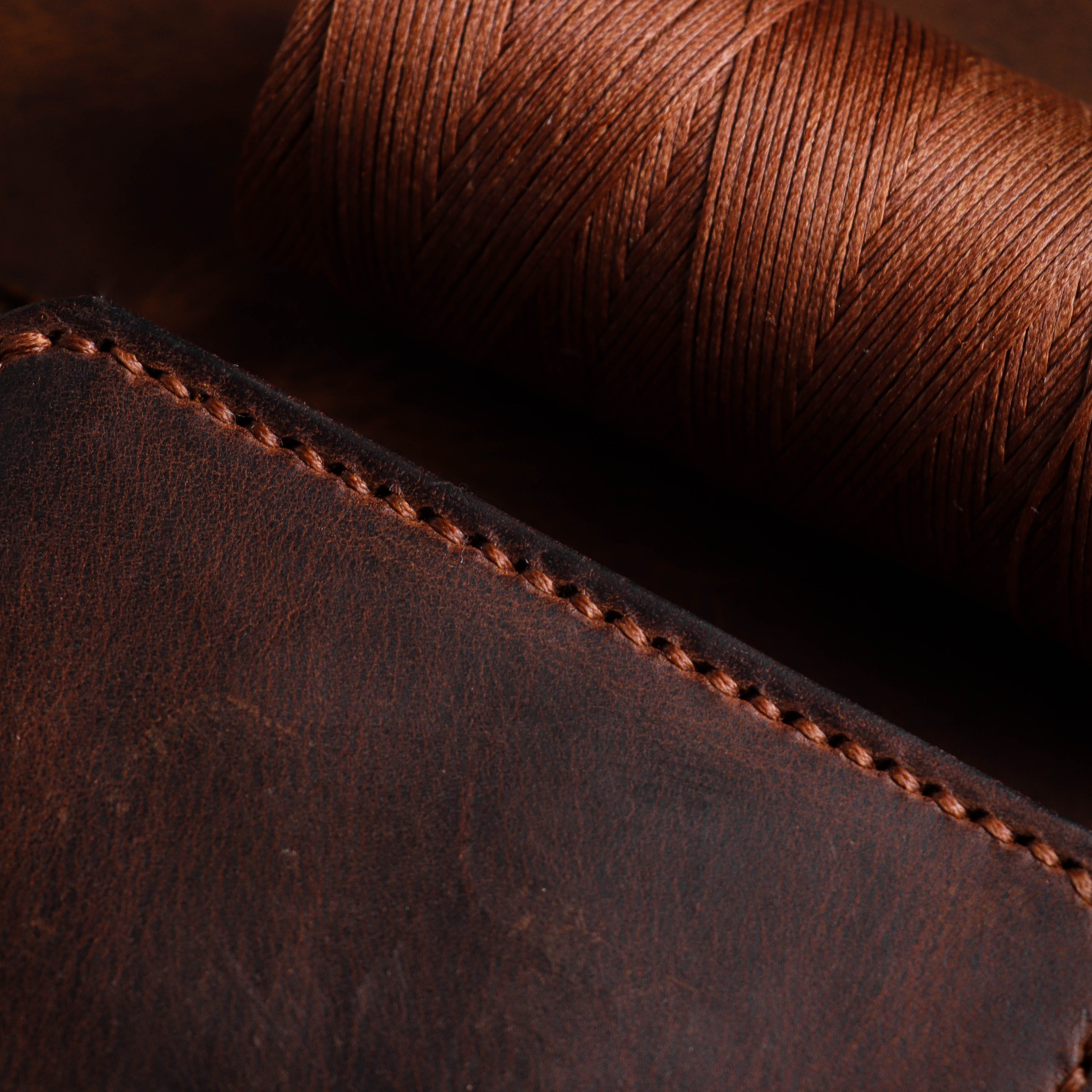 Браон новчаник U2